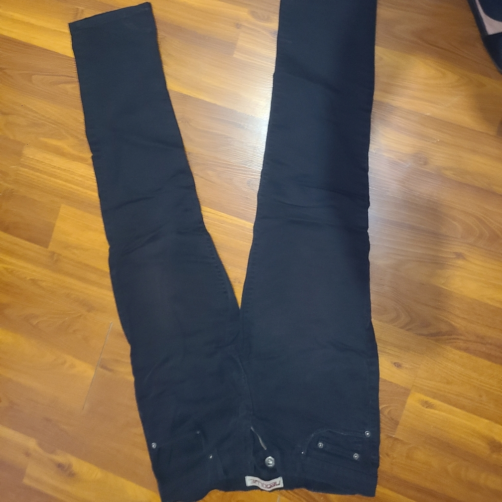 Size 32 by 28 jeans